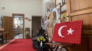 Karamanda lise öğrencileri atıkları sanat eserine dönüştürdü