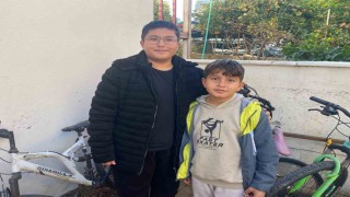 Kardeşinin çalınan bisikleti, 13 yaşındaki çocuğu dedektif yaptı