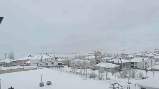 Karlıovada kardan kapanan 7 köy yolu ulaşıma açıldı