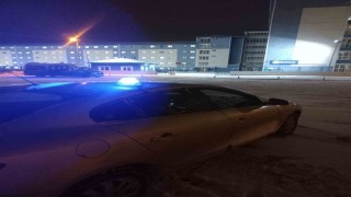 Karsta polis ekiplerinden yurt çevresinde güvenlik uygulaması