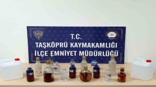 Kastamonuda yılbaşı öncesinde sahte alkol ele geçirildi
