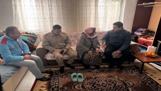 Kaymakam Çelik, yeni yaşam alanına kavuşan teyzeyle bir araya geldi