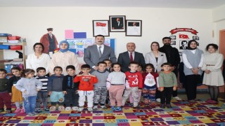Kaymakam Karaliden anaoukulu ziyareti