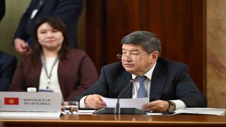 Kırgızistan Başbakanı Akılbek Caparov görevden alındı