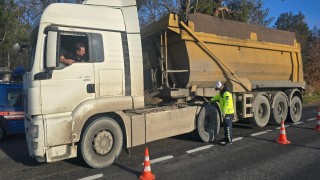 Kırklarelinde trafik denetimi: 100 araç trafikten men edildi