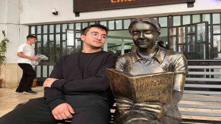 Kitap Okuyan Öğrenci Heykeli ile farkındalık oluşturulacak