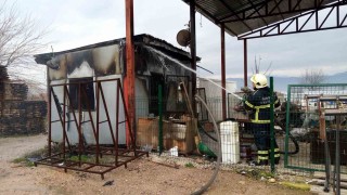 Konteyner büro alev alev yandı