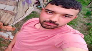 Kontrolden çıkan otomobil ağaca çarptıktan sonra şarampole devrildi; 1 ölü 3 yaralı