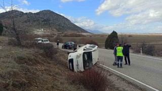 Konyada hafif ticari araç otomobille çarpıştı: 1 yaralı