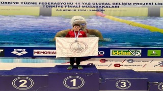 Körfezli genç sporculardan yüzme başarı