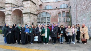 Küçükçekmeceli kadınlar İstanbulu yeniden keşfediyor