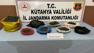 Kütahyada jandarmadan uyuşturucu operasyonu
