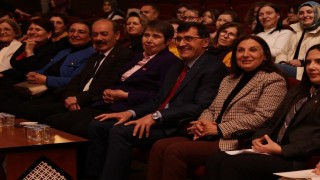 Kütahyada “seçilmiş kadınlar paneli”