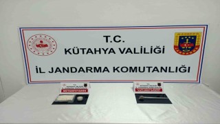 Kütahyada uyuşturucu operasyonu: 65 gram metamfetamin ele geçirildi
