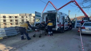 Lastik bomba gibi patladı: 2 yaralı