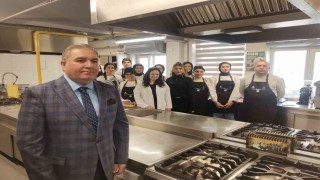 Lezzet Atölyesi kursiyerleri sertifikalarını aldı