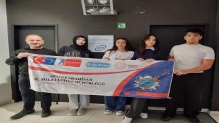 Lise öğrencileri stajlarını Viyanada yaptı