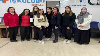 Lise öğrencilerine kariyer planlama eğitimi