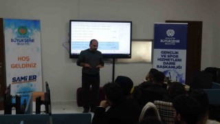 Malatyada geçlere yapay zeka anlatıldı