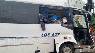 Maltepede minibüs devrildi: 1 ölü, 7 yaralı