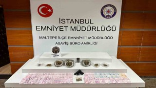 Maltepede servis minibüsünde uyuşturucu ticaretine baskın