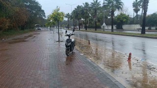 Manavgatta devrilen elektrikli bisikletin sürücüsü yaralandı