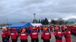 Manisa İHH Arama Kurtarma Ekibi akreditasyon sınavını başarıyla geçti