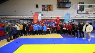 Manisada yapılan Okul Sporları Güreş Grup Müsabakaları sona erdi