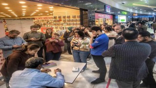 Mardian Mallda imza günü etkinliği