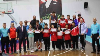 Masa tenisinde il birincileri belli oldu