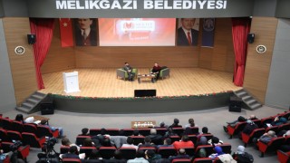 Mektep Melikgazide ilk konferans gerçekleştirildi
