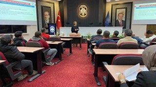 Melikgazi Belediyesinden personellerine ilk yardım eğitimi