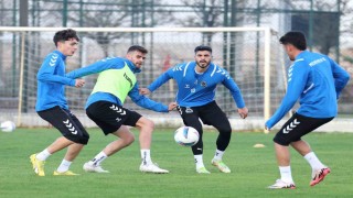 Menemen FK kupadan elendi, lige odaklandı