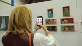 Mersin Çağdaş Sanat Fuarı, bin 800ü aşkın eser ile sanatseverlere kapılarını açtı