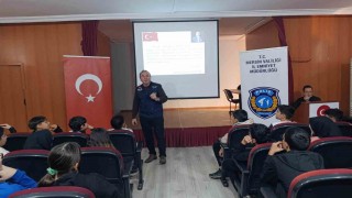 Mersinde okullarda öğrencilere yönelik bilgilendirme faaliyetleri sürüyor