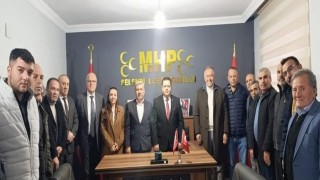 MHP İl Başkanı Tosuner, Selendide partililerle buluştu