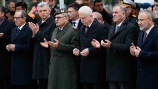 Milli şair Mehmet Akif Ersoy mezarı başında anıldı