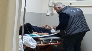 Minibüsün çarptığı adam yaralandı