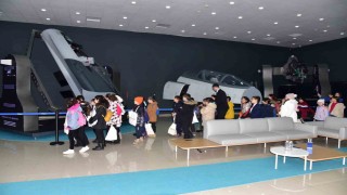 Minik Kaşifler, Simülasyon Merkezinde teknolojiyi keşfediyor