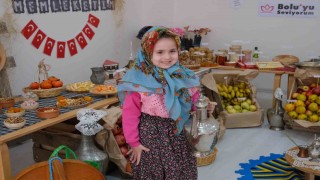 Minikler kolları sıvadı, yerli malı haftasında tezgahın başına geçti