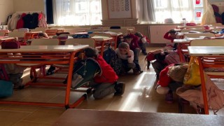 Miniklerden gerçeği aratmayan afet senaryosu