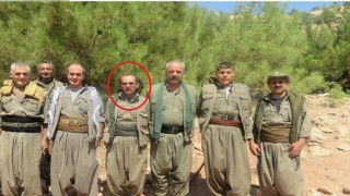 MİT, terörden arananlar listesinde kırmızı kategoride yer alan PKK/YPGnin sözde Şehba bölge sorumlusu Yaşar Hakkari kod adlı Yaşar Çekiki Suriyede etkisiz hale getirdi.