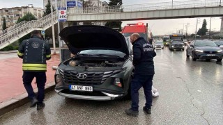 Motora saklanan kedi 13 kilometre yol gitti