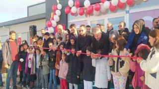 Muradiyede yarı olimpik yüzme havuzu hizmete girdi