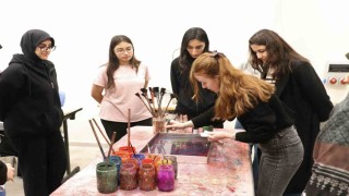 Muşta gençler için kültür-sanat atölyeleri devam ediyor
