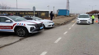 Muşta kış lastiği denetimleri sıkılaştırıldı