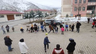 Muşta yöresel oyunlarla teknoloji bağımlılığına karşı mücadelede