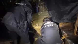 Narkotik ekipleri bağ evinde toprağa gömülü uyuşturucuyu ele geçirdi