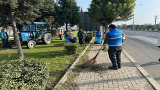 Nazilli Belediyesi ekiplerinden karayolu bölgesinde çalışma