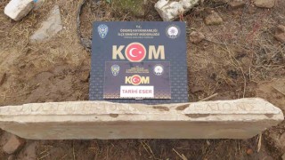 Ödemişte Bizans dönemi hac işaretli kilise levhası ele geçirildi